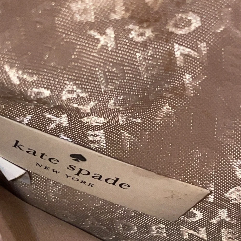 Kate spade hot pink pebbled leather wristlet - Picture 4 of 8